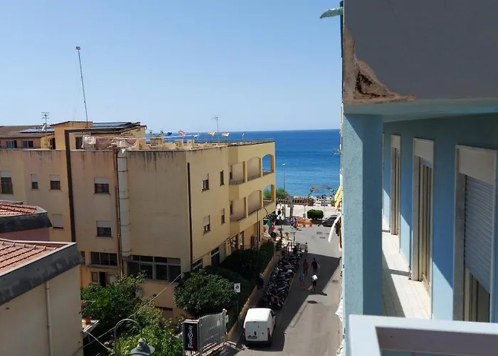 Casa Floridea -mediterranea Sicilia شقة